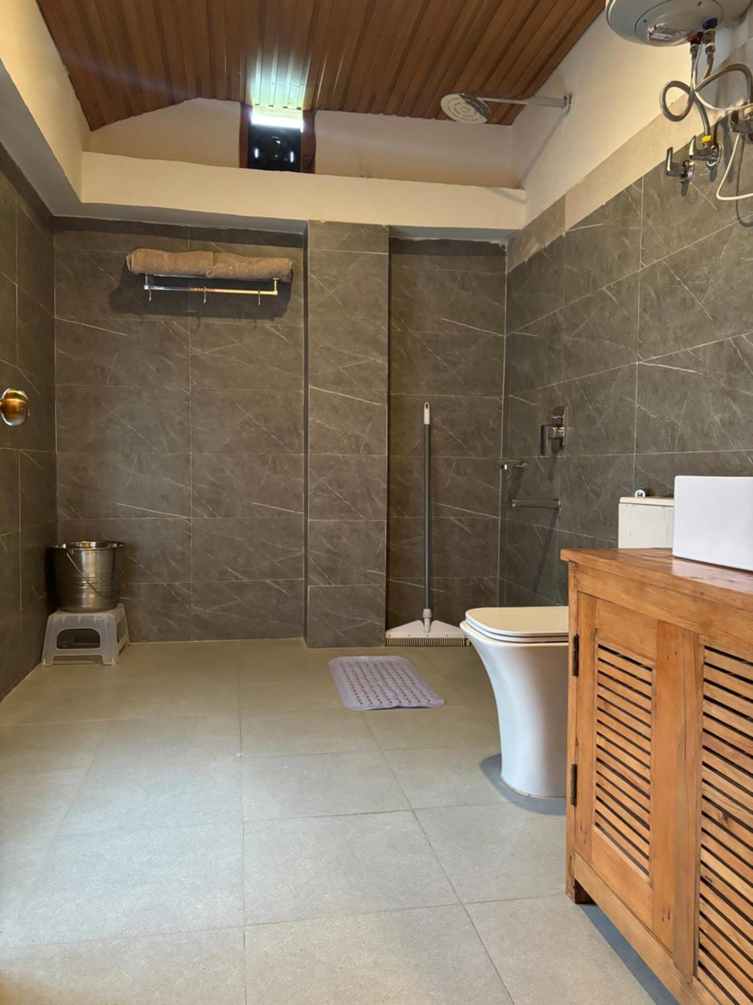 Toshim Homestay Sāngla Esterno foto