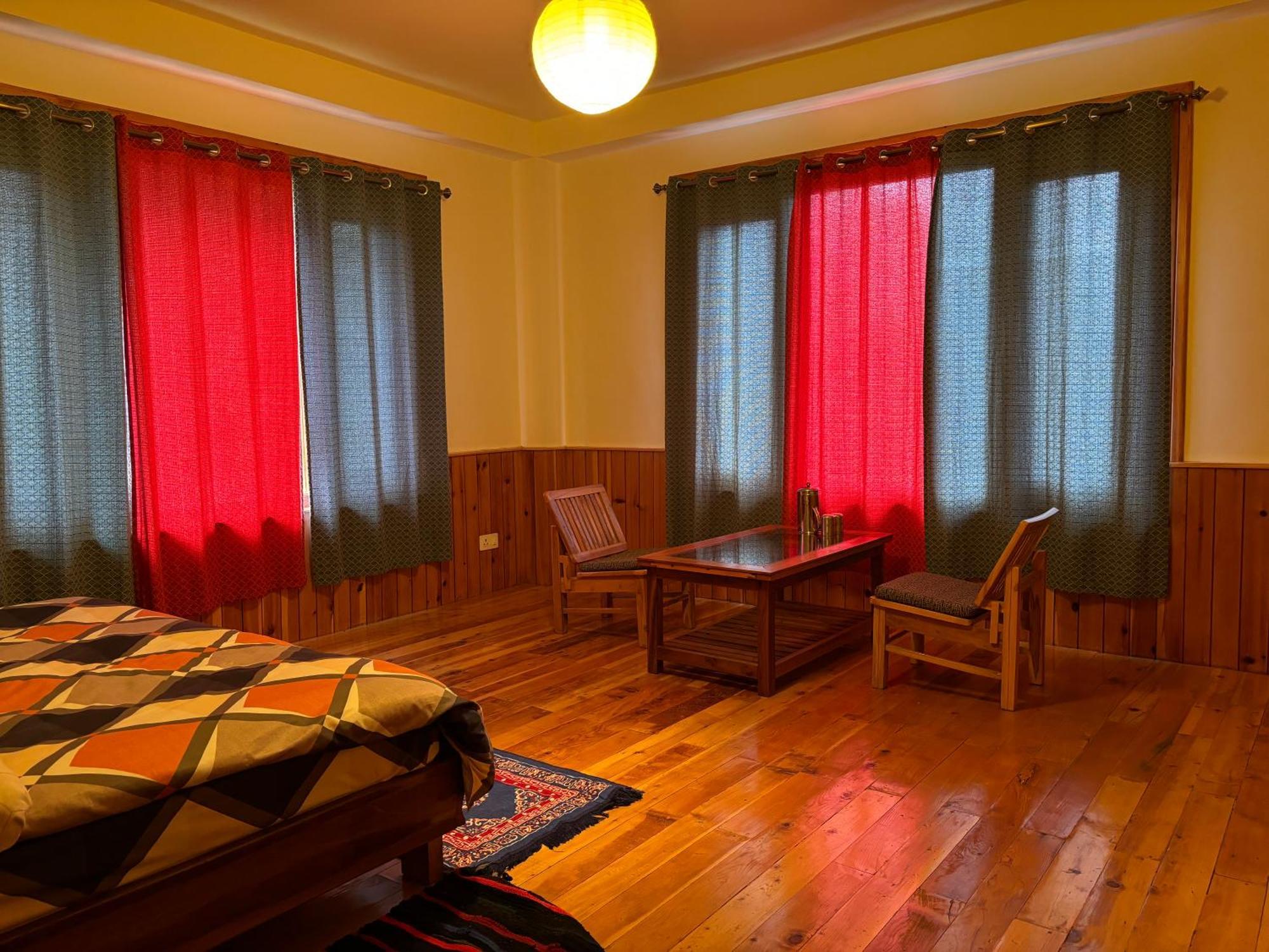 Toshim Homestay Sāngla Esterno foto